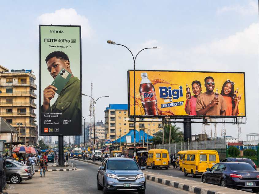 Portrait and landscape billboards